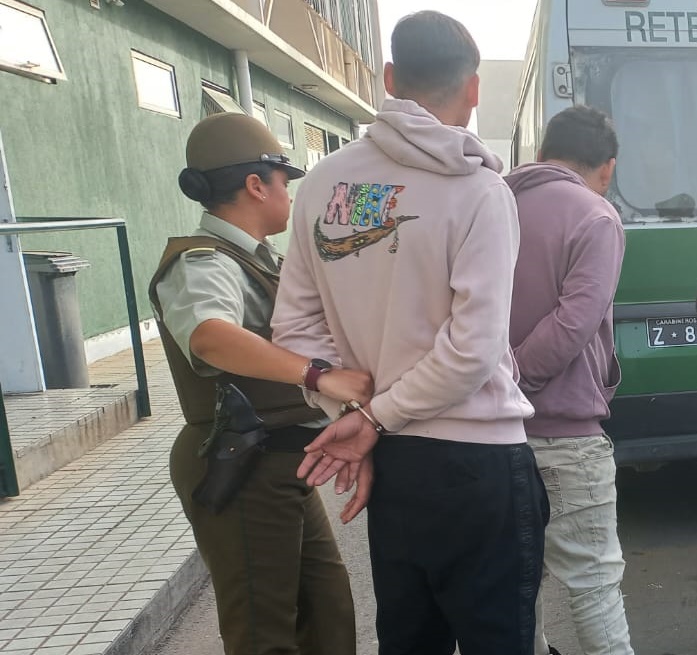 Andes On Line Carabineros Detuvo A Delincuente De Quilpu Y Menor De