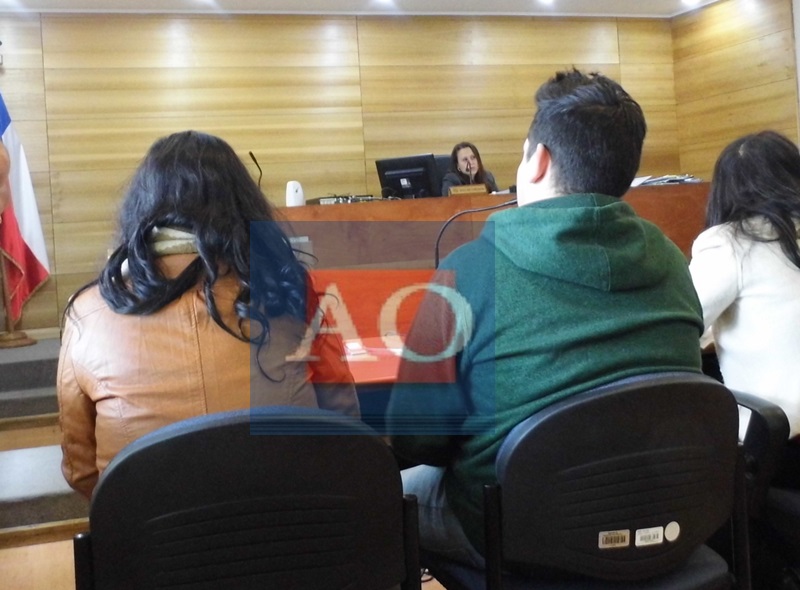 Andes On Line Adolescente Atacó A Cuchillazos A Su Polola Y Luego Le