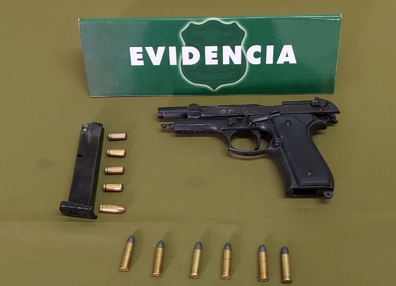 Andes On Line Carabineros Detiene A Hombre Que Portaba Una Pistola Y