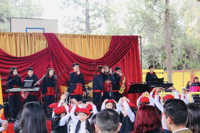 Andes on line Inauguran nuevas salas en la Escuela España