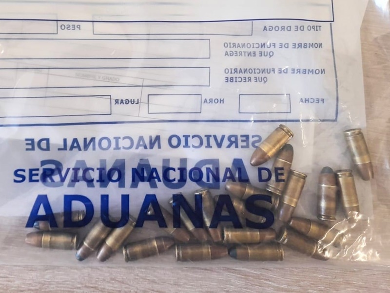 Estas son las balas que traía el policía argentino.