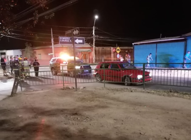 El automóvil fue interceptado en calle Arturo Prat (Fotografía gentileza Oficina Seguridad Ciudadana de la Municipalidad de Calle Larga).