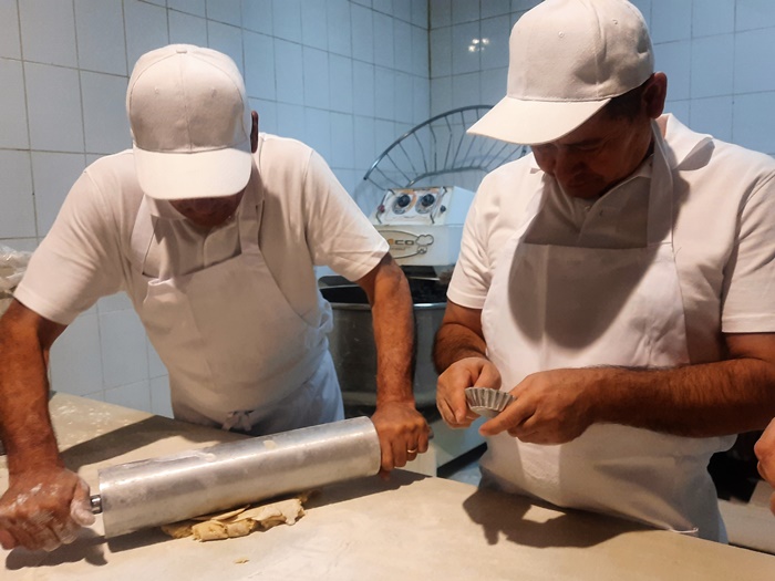 Internos del CET de Putaendo se capacitan como maestros pasteleros