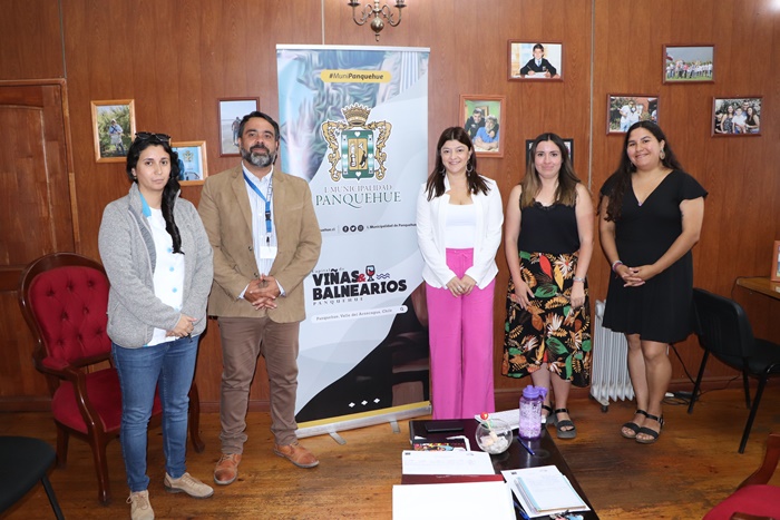 Municipios de Panquehue y Santa María acuerdan intervención conjunta en prevención de violencia de genero